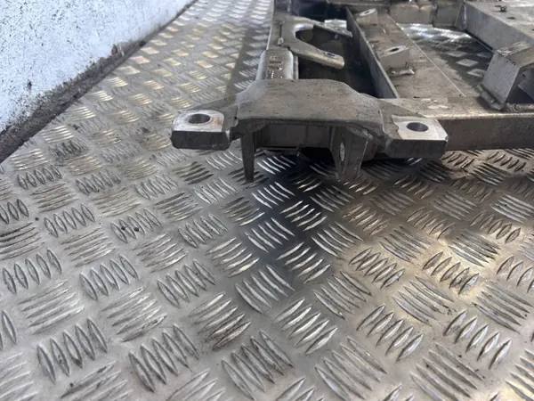 Tesla Model X Vorderbremsen OEM 106813900A Gebraucht image 4