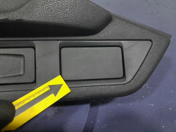 Skoda Octavia IV C-stijl Bekleding Rechts Achter OEM 5E6867762 image 4