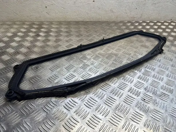 Vitre arrière BMW i8 2016 OEM 7393243 image 2