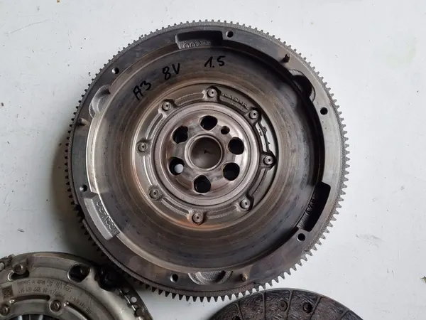 Audi A3 8V Volante de Dupla Massa 1.5 TSI image 5