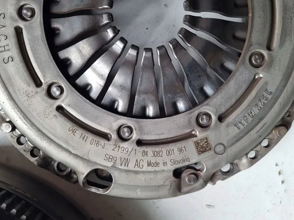 Audi A3 8V Volante de Dupla Massa 1.5 TSI image 6