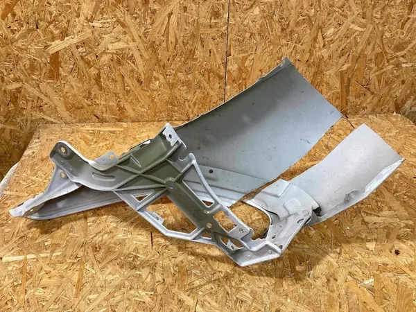 Porsche Taycan höger framskärm OEM 9J1821102DYGRV image 3