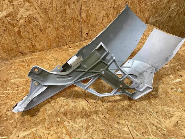 Porsche Taycan höger framskärm OEM 9J1821102DYGRV image 4