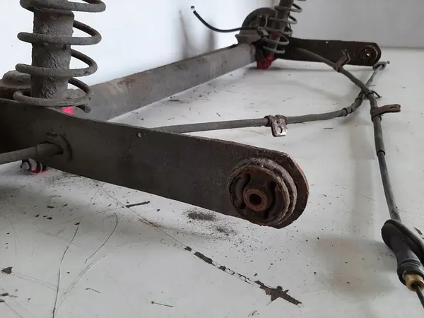 HYUNDAI ATOS 1.0i 12V LIFT Poutre de Suspension Arrière BZ image 10