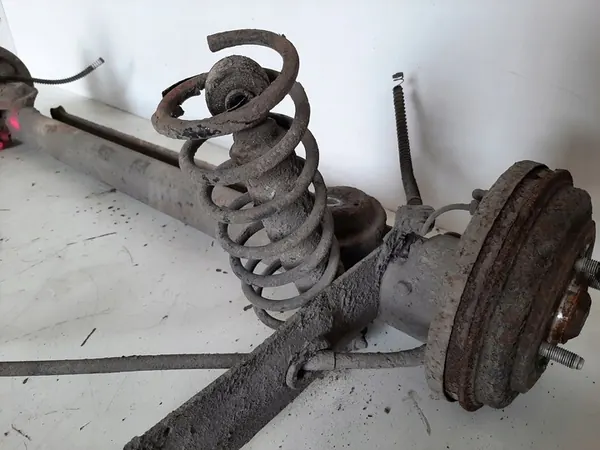 HYUNDAI ATOS 1.0i 12V LIFT Poutre de Suspension Arrière BZ image 6