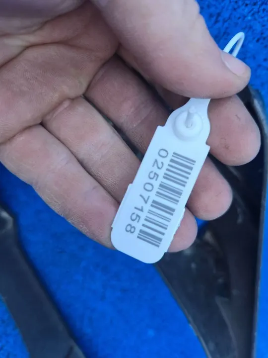 Achterbumperbeugel OEM QUA11836 voor BMW 8 image 9