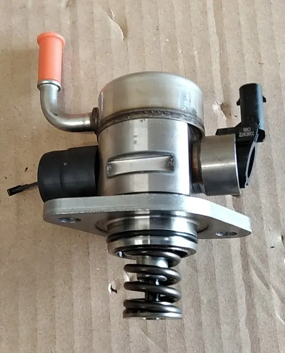 Polttoainepumppu Audi VW Seat Skoda 06Q127025R 06Q127025J image 3