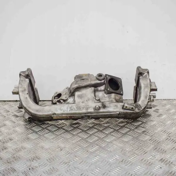 Colector de admisión Subaru OE OEM 14001AC130 - Usado image 2