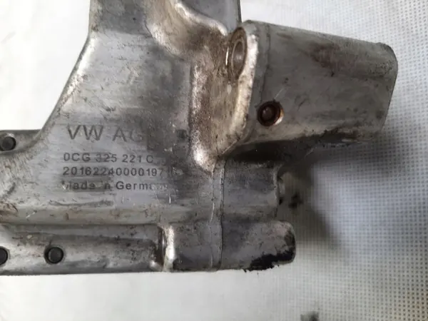Bloque de válvulas OEM 0CG325221C VW Jetta VI 1.4 TSI Híbrido image 3