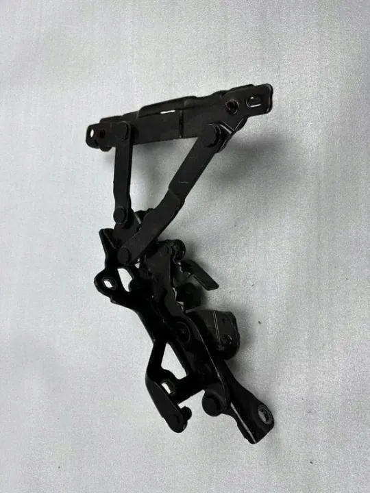 Mercedes-Benz S W222 motorkapscharnier OEM A22288002 image 3