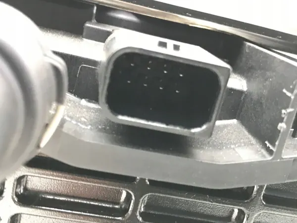 Mercedes-Benz OEM A0009821331 Akku 8Ah Käytetty image 3