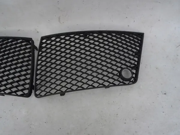 Rejilla derecha Mercedes W166 A1668854422 image 2