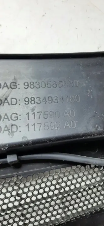 Joint de Pare-brise Supérieur Inférieur OEM 7105031 Citroen image 3