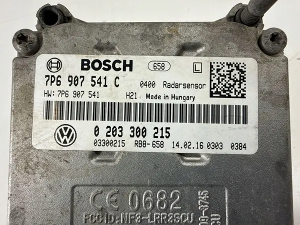 VW Touareg II ACC-radarsensor OEM 7P6907541C links image 6