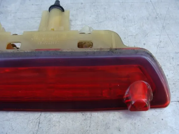 Feu Stop OEM 9646398980 pour Peugeot 1007 04-09 image 3