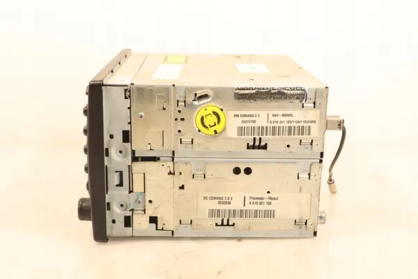 Radio Mercedes Clase C W203 OEM 8618001150 image 6