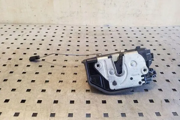 Bakre vänstra dörrlås BMW X3 (E83) 7167075 image 3