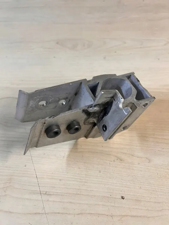 A32 SUPPORT DE MONTAGE 8738928-02 image 4