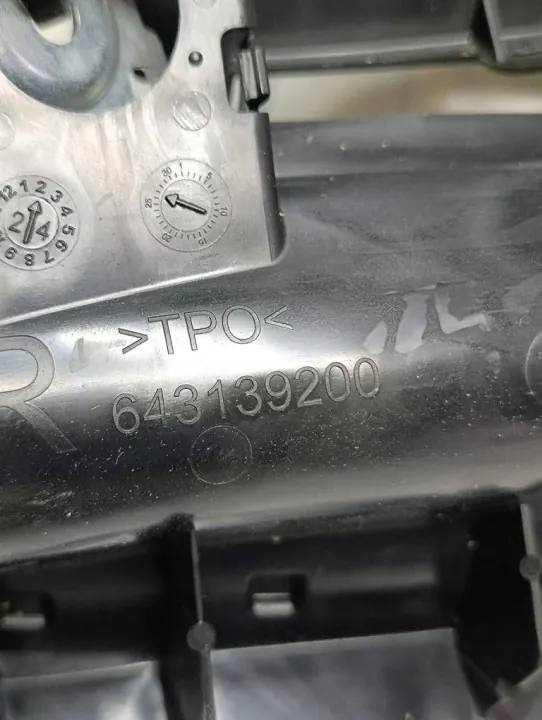 Toyota Yaris IV oikea turvatyyny OEM 62170K0021S3 image 5