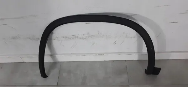 SKODA KODIAQ Vasemman etuhelman lista image 6