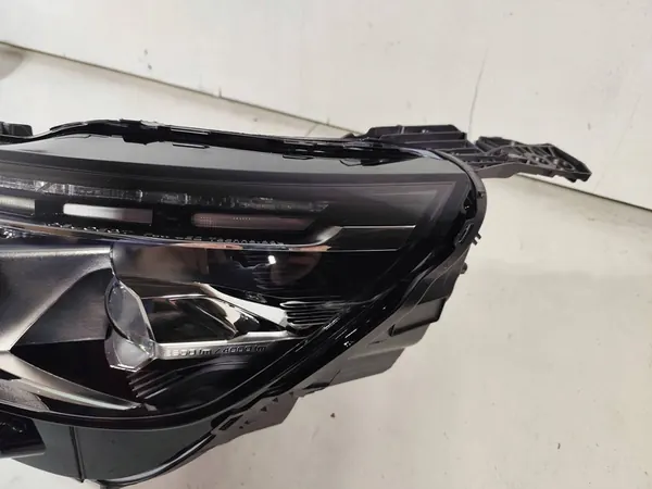 Peugeot 3008 II 5008 2 Vasemman Etuvalon Full LED OEM 1674017780 image 2