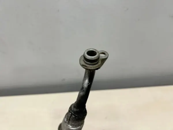 Porsche turbosmörjningsledning OEM 94810709260 image 3