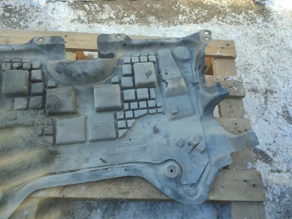 Motoronderplaat OEM A2045200823 voor Mercedes C-Klasse image 3