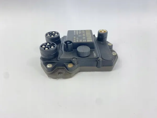 Module d'allumage OEM 0085459232 pour Mercedes W124 image 4