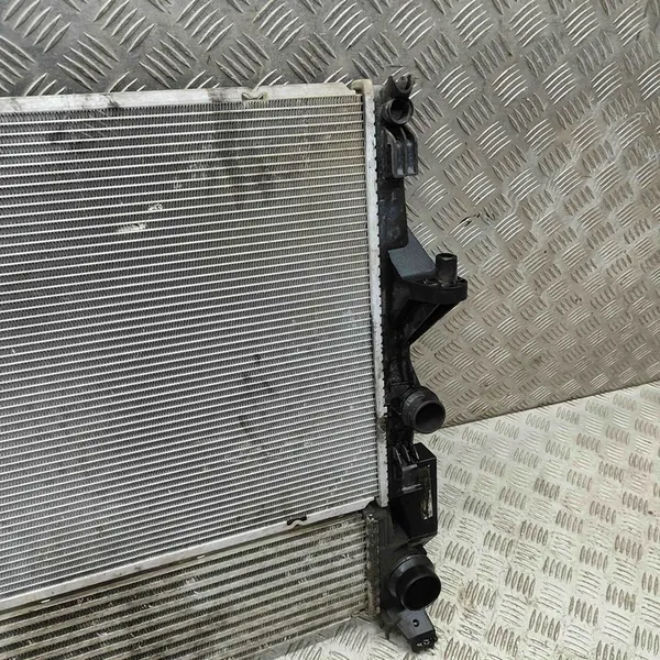 Piezas de refrigeración Mercedes-Benz Vito (W447) A4475010001 image 3