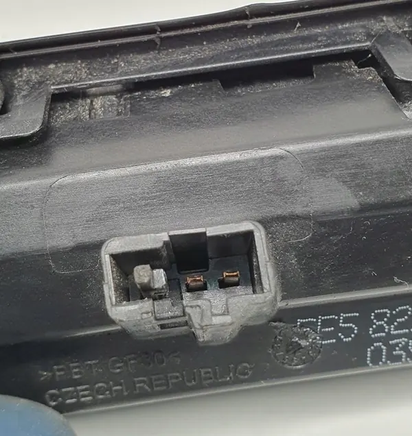 Mikroschalter Heckklappe Skoda Octavia III image 4