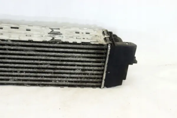 Intercooler BMW X3 F25 X4 OEM 7823570 - Usado image 6