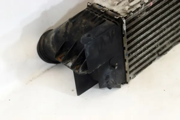 Intercooler BMW X3 F25 X4 OEM 7823570 - Usado image 7