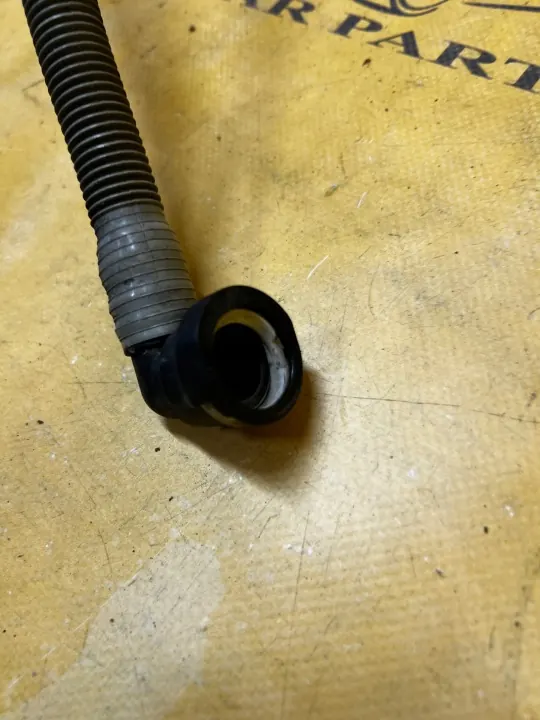 Filtre à vapeur de carburant OEM 8R0906621H Porsche Macan image 4