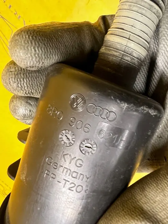 Filtre à vapeur de carburant OEM 8R0906621H Porsche Macan image 5