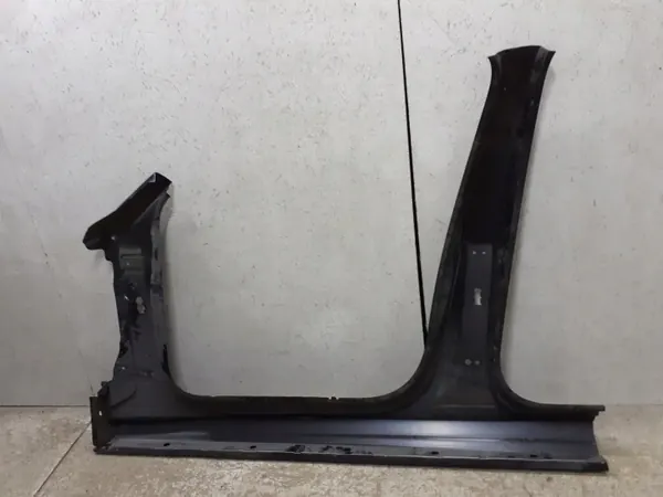 Audi A4 B9 Front rechts Schweller OEM 8W9810076TD image 4