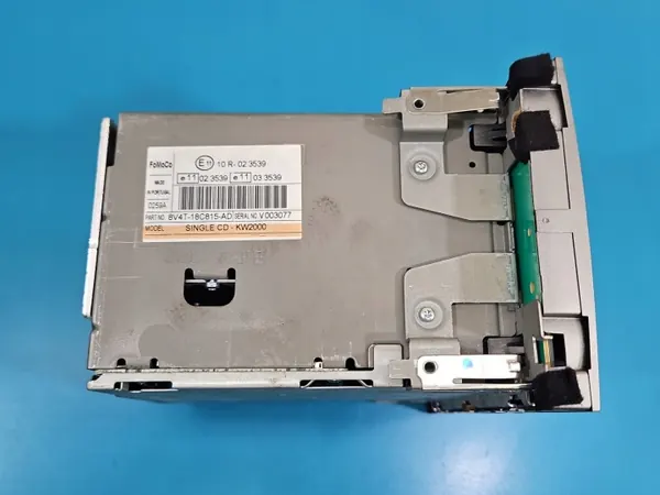 OEM 8V4T-18C815-AD Ford Kuga MK1 Tehdasradio image 8