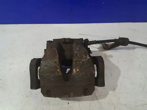 Volvo XC60 II Vorderer linker Bremssattel image 2