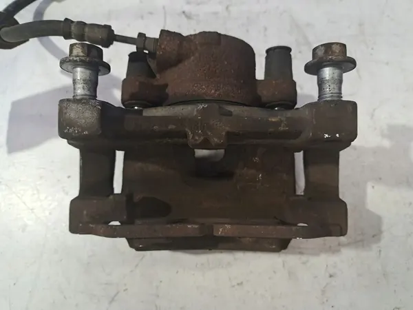 Volvo XC60 II Vorderer linker Bremssattel image 4