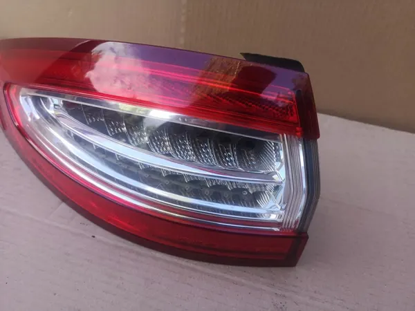 FORD MONDEO MK5 Vänster Baklykta Europa image 2