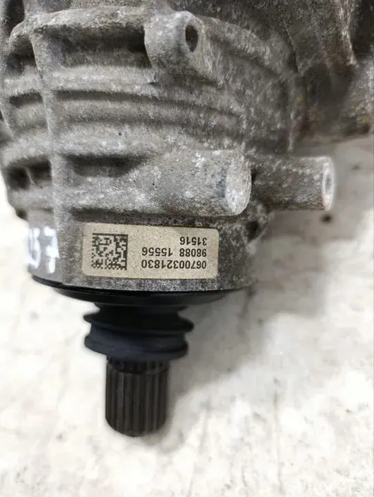 Maserati Levante OEM 06700321830 Différentiels Complets image 10