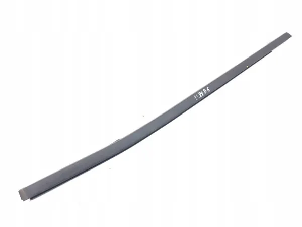 Jeep Avenger takaikkunan lista OEM AMD229885 image 2