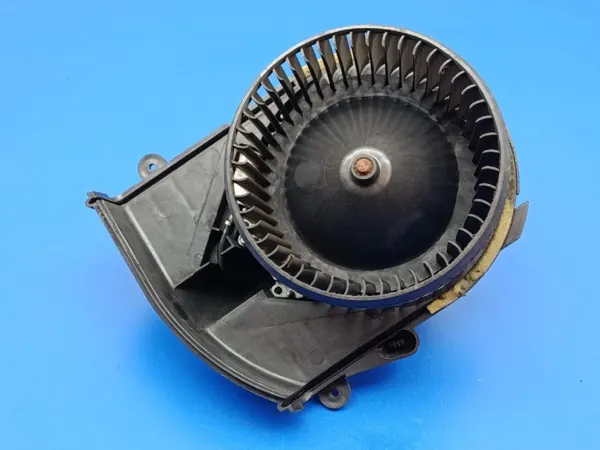 Peugeot 807 ventilationsfläkt OEM 1400970280 image 2