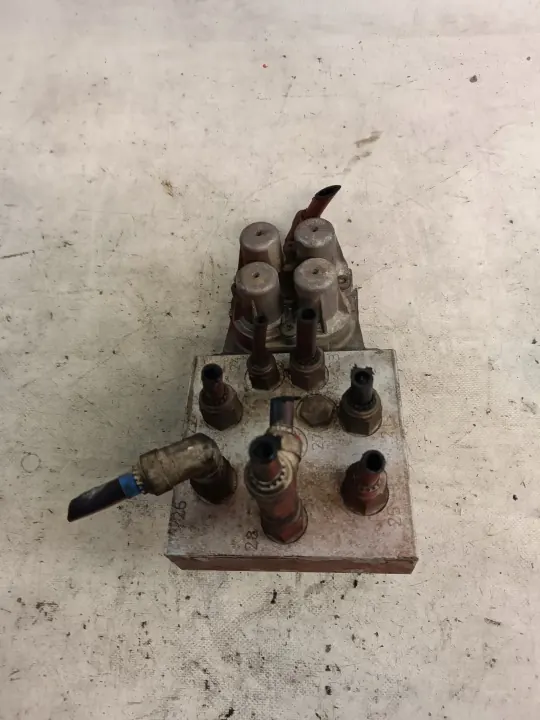 Soupape Modulatrice Frein EBS Arrière OEM 20828241 image 2