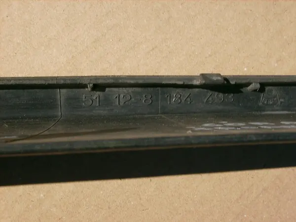 Takapuskurin lista BMW E39 Touring 51128184493 image 8