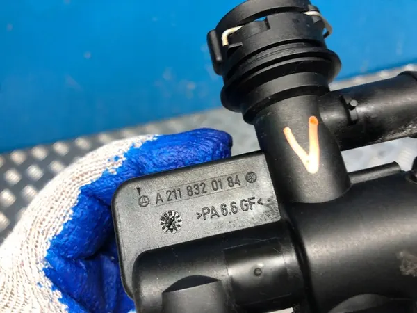 Válvulas de Control de Calefacción MERCEDES W211 W219 OEM image 5