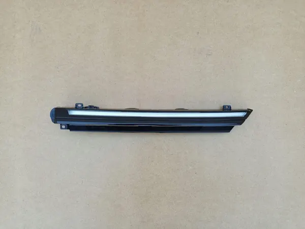 VW Golf 8 VIII 2019- Halógeno LED DRL Esquerdo Frontal 5H0941653C image 2