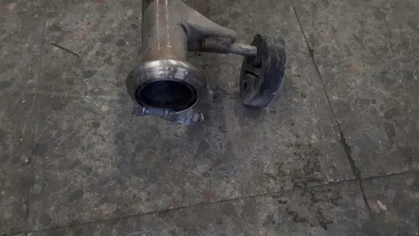 Silenciador central Hyundai i10 13R OEM tlumik - Usado image 10