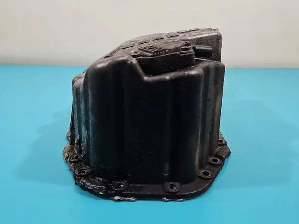 Oljetank VW Golf V 1.4 16V image 4