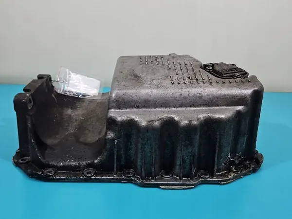 Oljetank VW Golf V 1.4 16V image 5