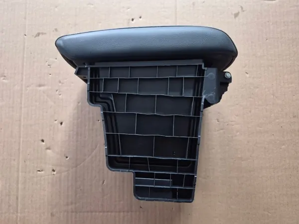 MG ZS 17-19 Lift Käsinoja OEM 10681612 Punainen Nahka image 2